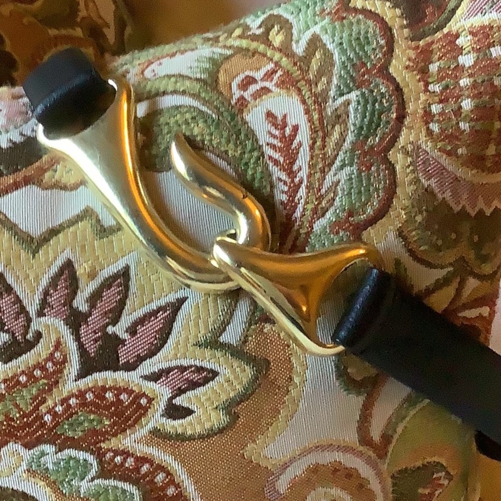 Chicos leather gold black buckle